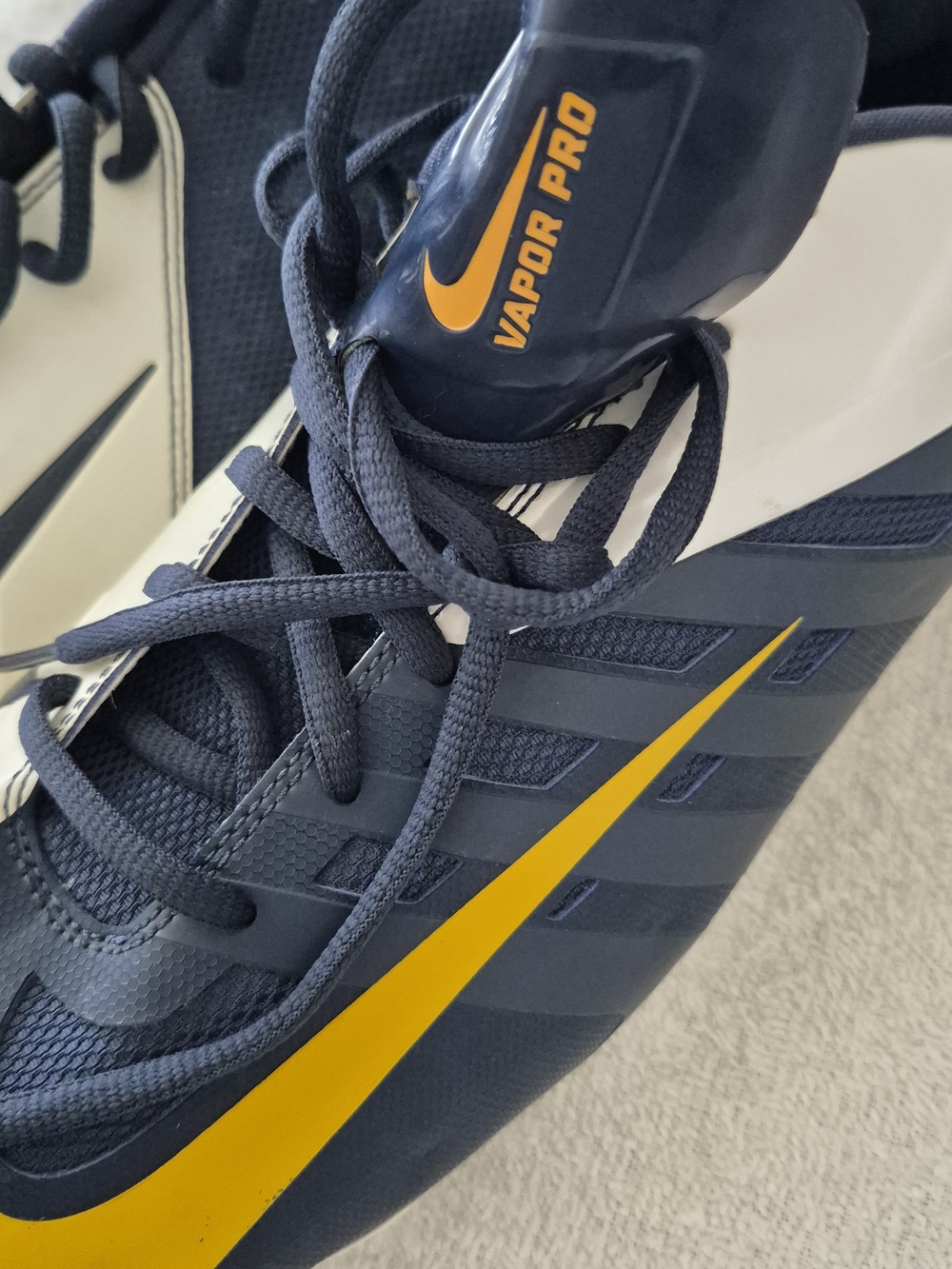 Nike Vapor Pro Men's Navy and Yellow Football Cleats Sz 16